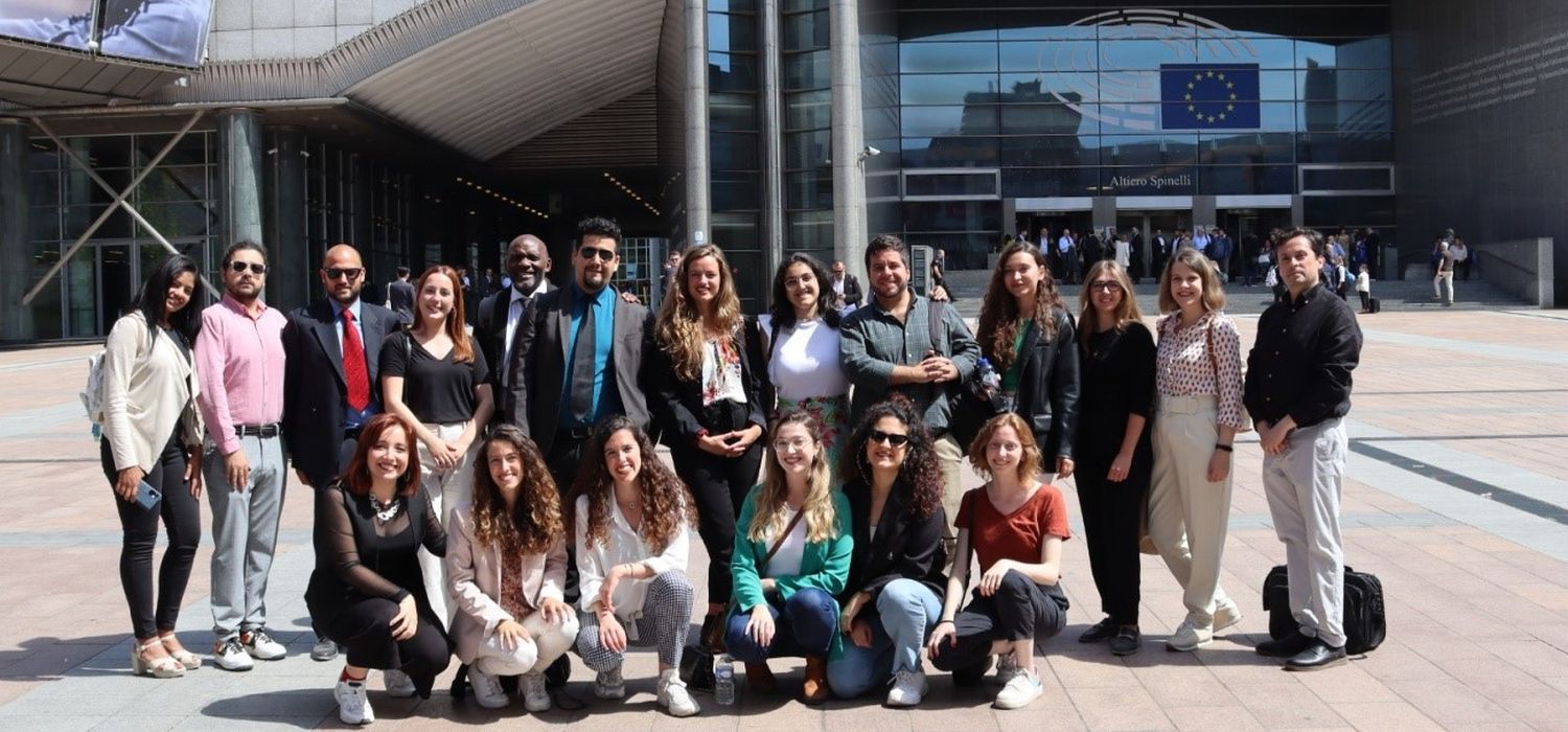 Visita de los alumnos del Máster en Relaciones Internacionales y Migraciones a la sede del Parlamento Europeo en Bruselas y a la Universidad de Gante
