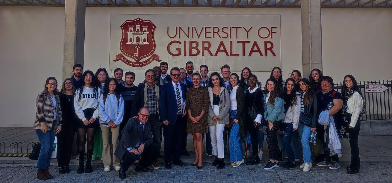Celebración Conferencia en Gibraltar del Máster Bilingüe en Relaciones Internacionales y Migraciones – War in Ukraine: Legal and Humanitarian Aspects – A Critical Perspective